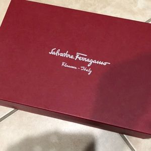 Salvatore ferragamo shoe box